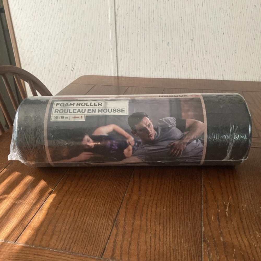 Reebok Foam Roller 45” Stretch Health Gym Workout Athletic Training Sessions